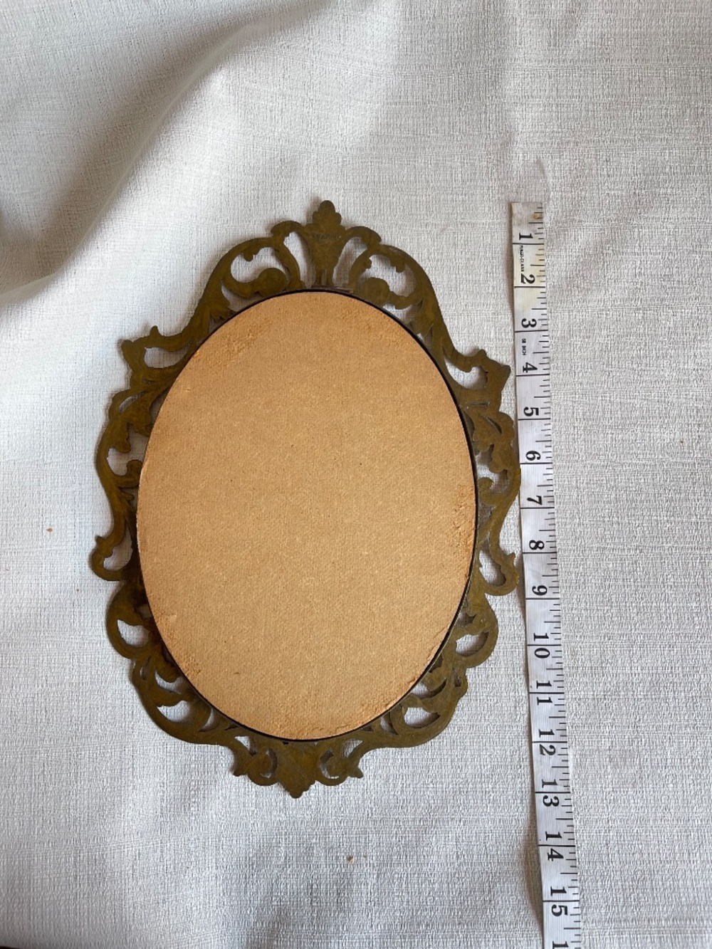 Ornate Oval Metal Wall Frame - Antique Brass - Picture 6 of 15